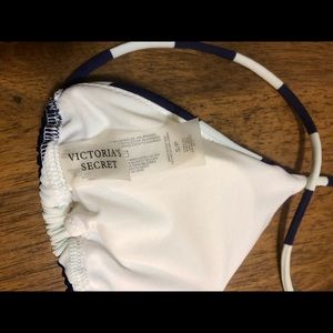 Victoria's Secret Swim - Victoria’s Secret String Bikini Small Victoria's Secret Swim - Victoria’s Secret String Bikini Small